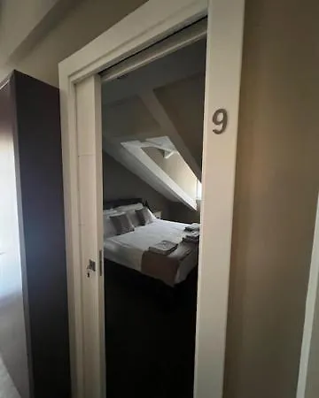 Magno Bed & Breakfast *