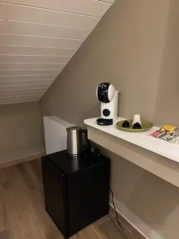 לינה וארוחת בוקר Magno