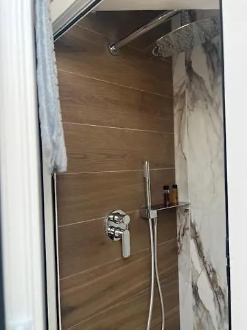 Magno לינה וארוחת בוקר